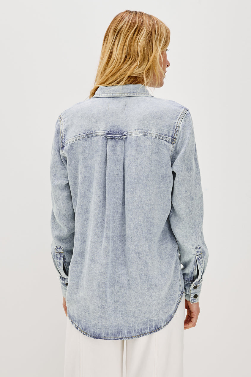 Chemise en denim délavée Atticus