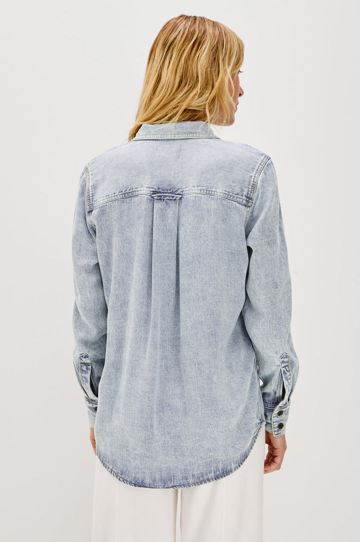 Chemise en denim délavée Atticus