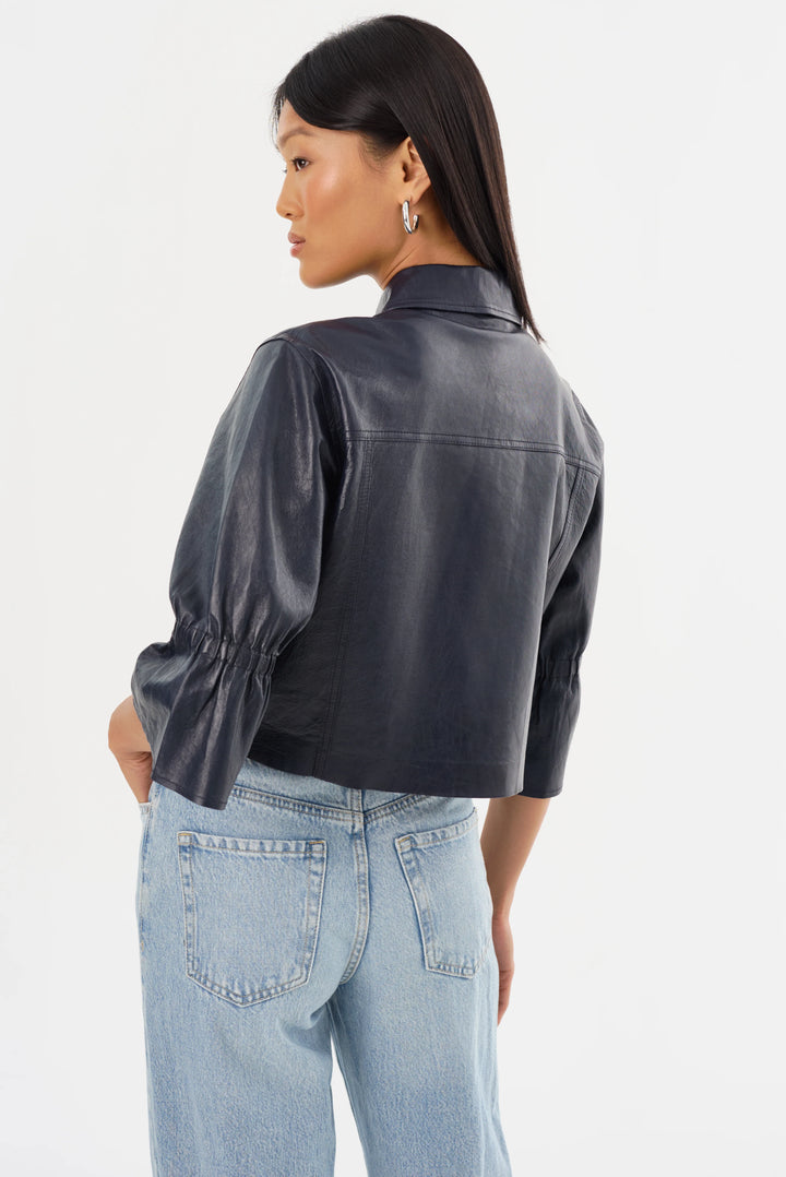 Veste en cuir à manches 3/4 volantées Carolina