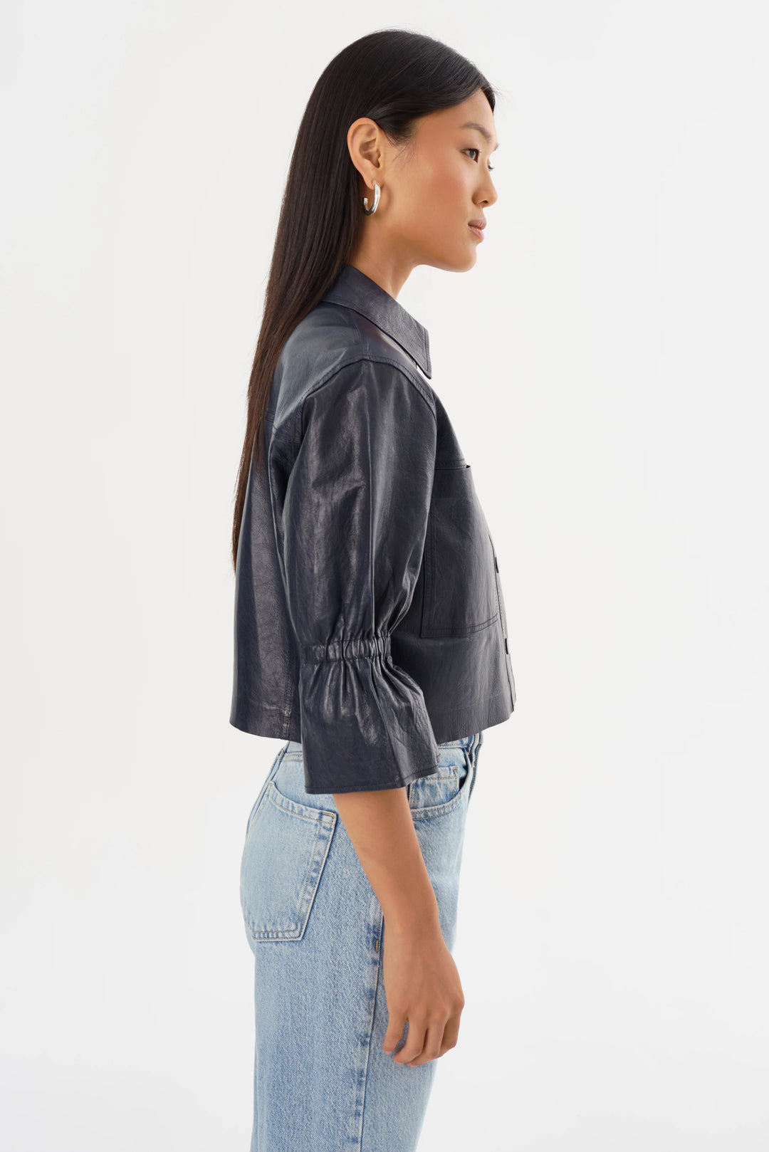 Veste en cuir à manches 3/4 volantées Carolina