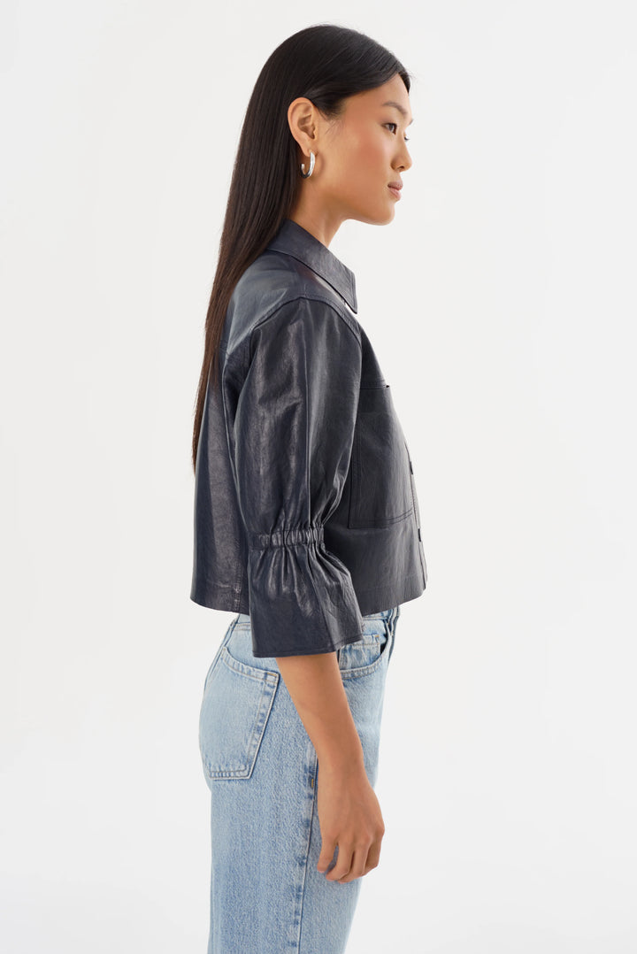 Veste en cuir à manches 3/4 volantées Carolina