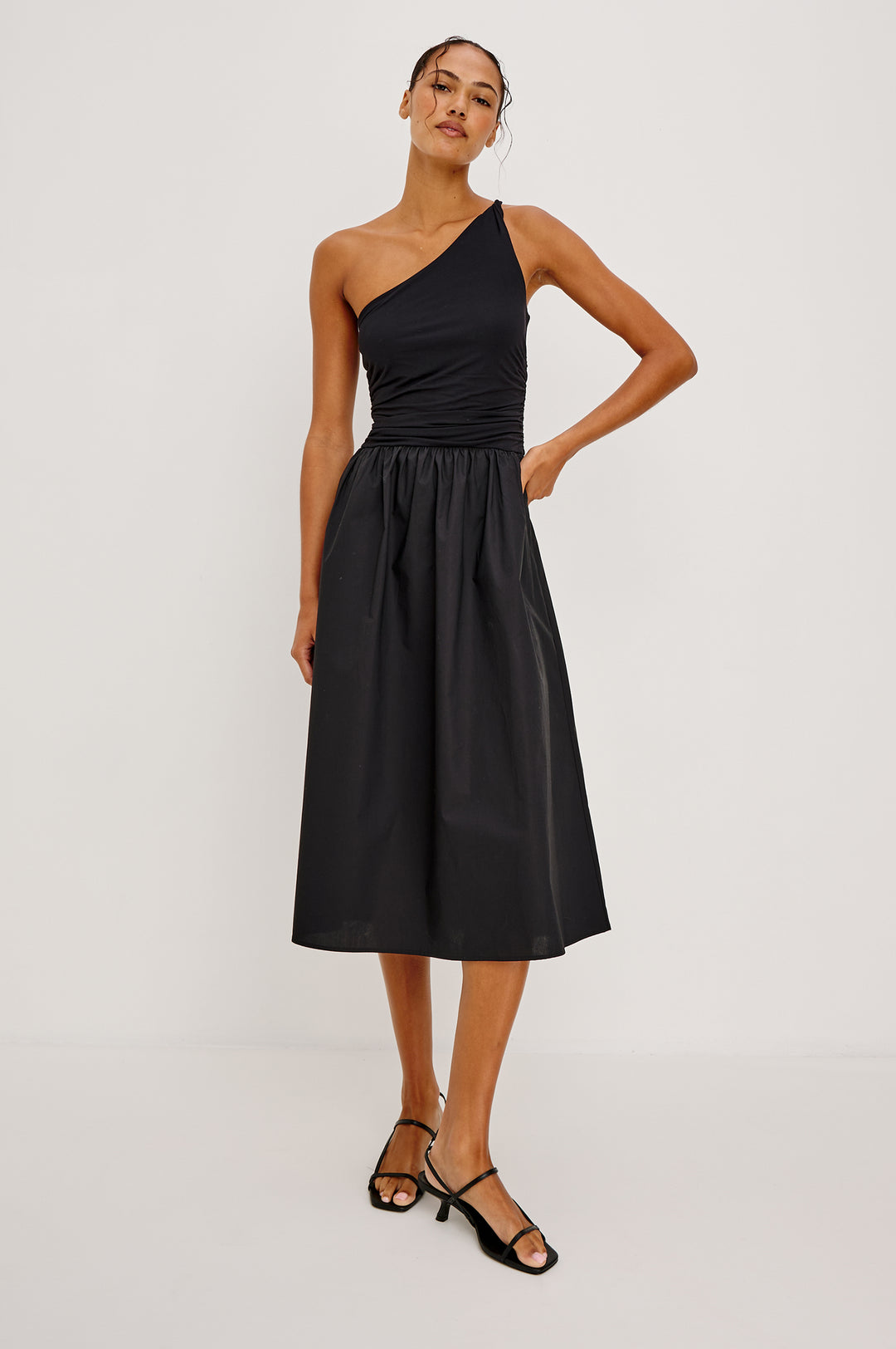 Robe midi asymétrique Chayana