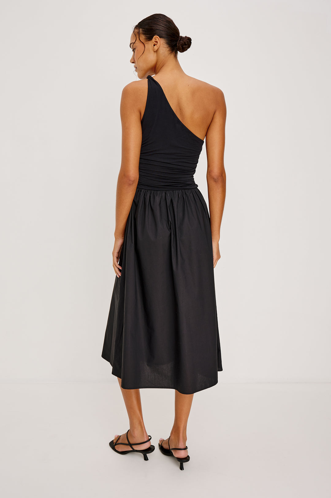 Robe midi asymétrique Chayana