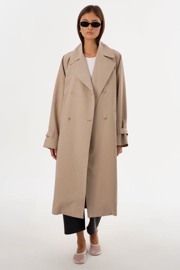 Manteau trench long avec ceinture à nouer Colette