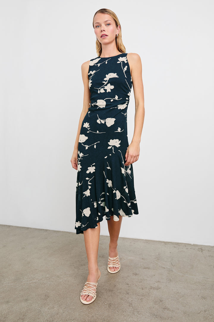 Robe midi drapée avec motif de roses Daija