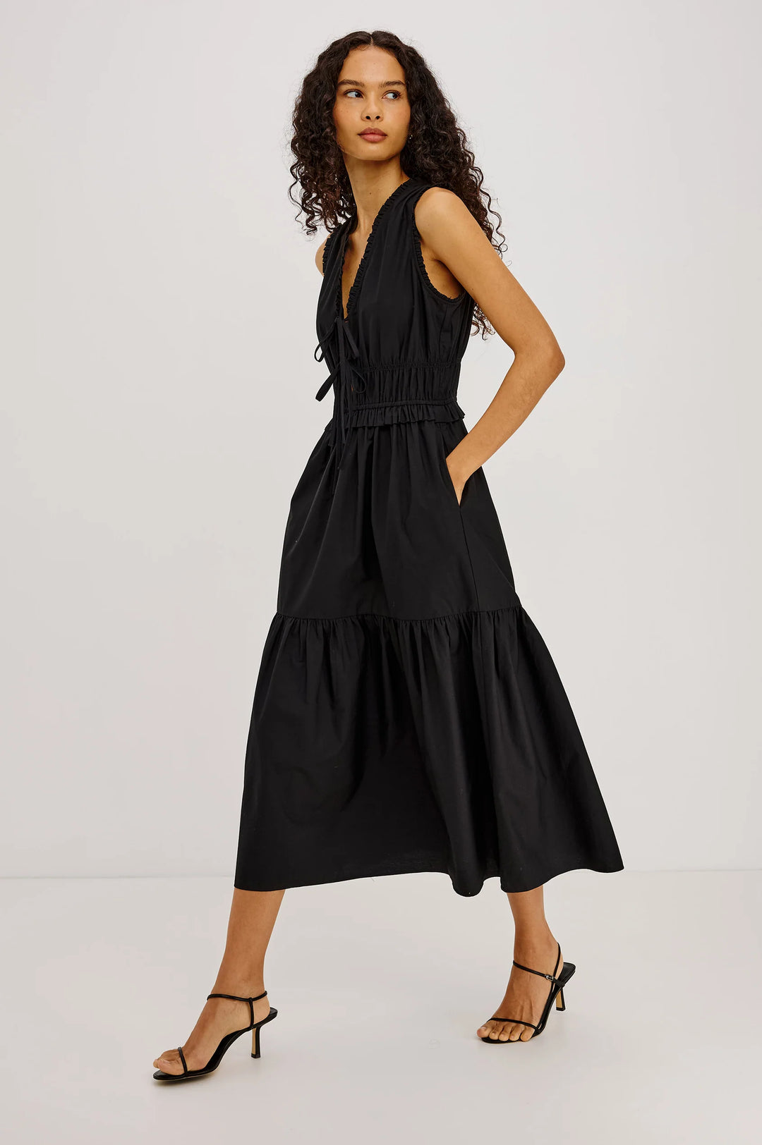 Robe midi étagée à liens Dana