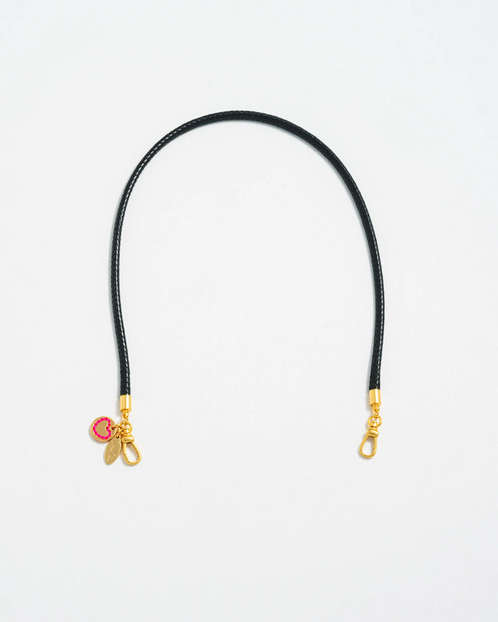 Collier cordon noir avec fermoirs dorés