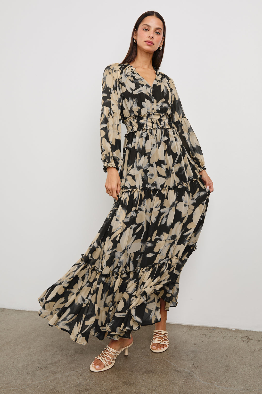 Robe longue étagée avec motif floral Frederica