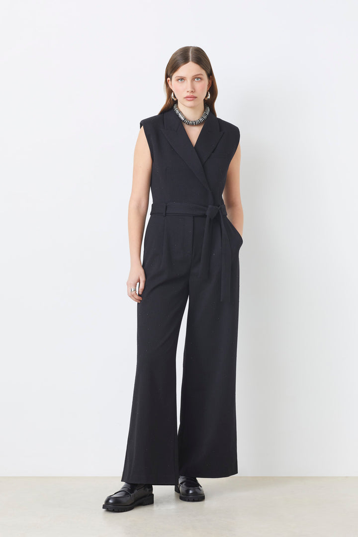 Combinaison avec col tailleur et ceinture à nouer Twist