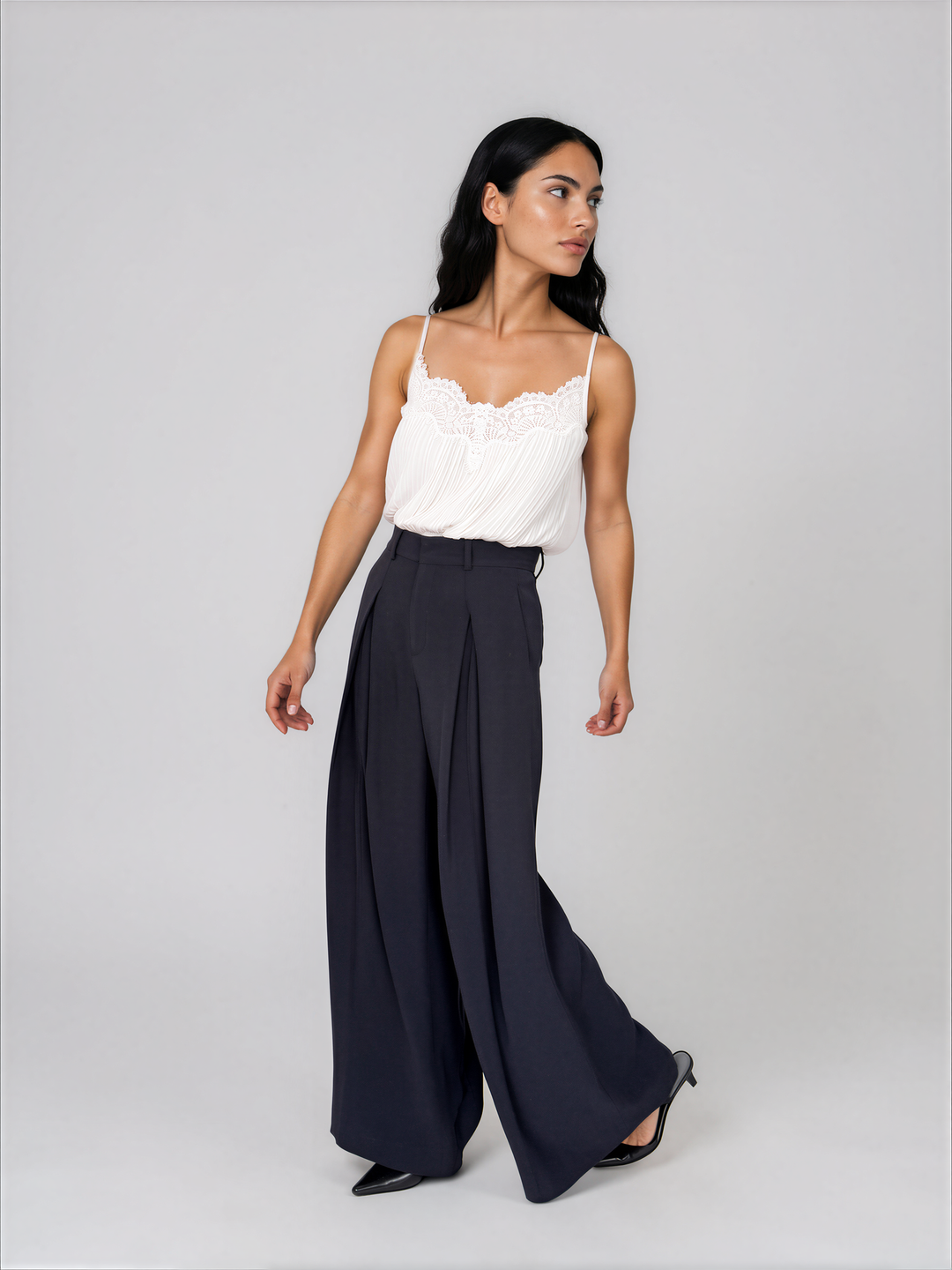 Camisole en chiffon plissé avec dentelle - Willow