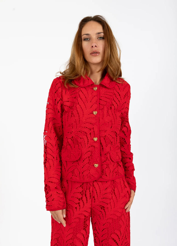 Veste en guipure avec boutons en coeur