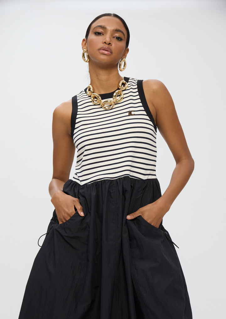 Robe midi bimatière à rayures