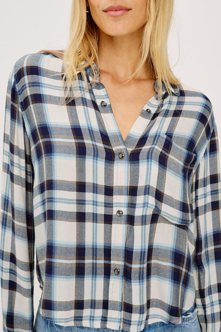 Chemise courte à carreaux Malin