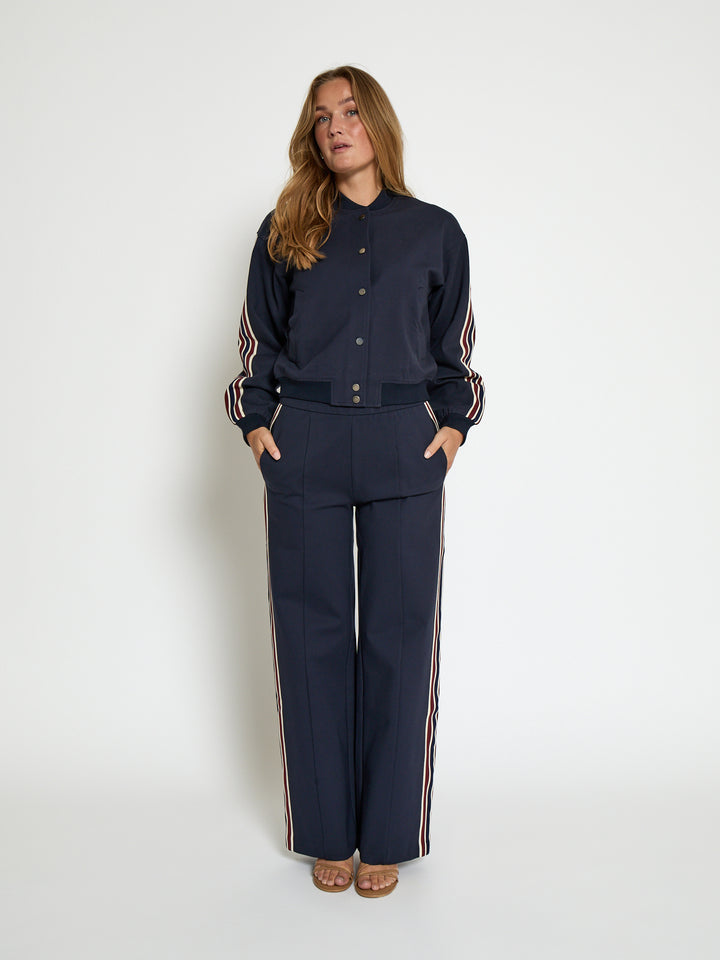 Pantalon confortable avec bandes latérales Marabella