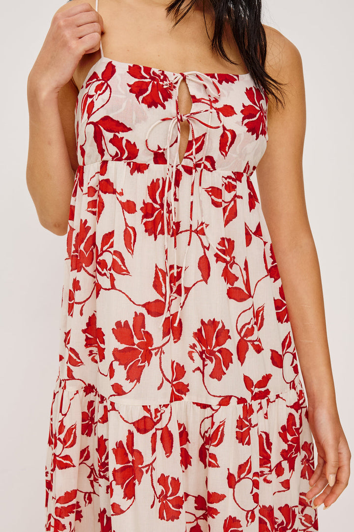Robe maxi Mica florale à découpe nouée