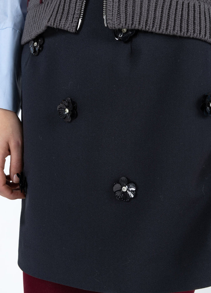 Minijupe à appliqués floraux scintillants