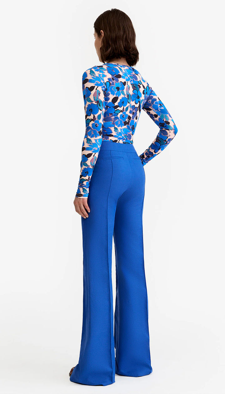 Pantalon évasé à plis piqués