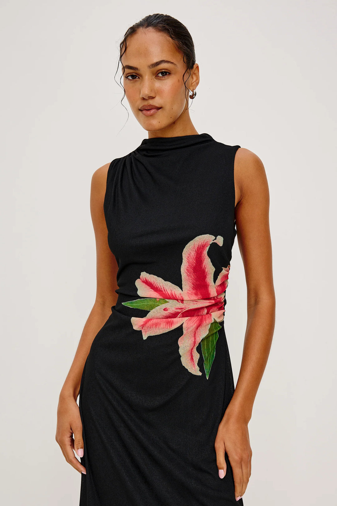Robe midi drapée à imprimé floral Rebecca