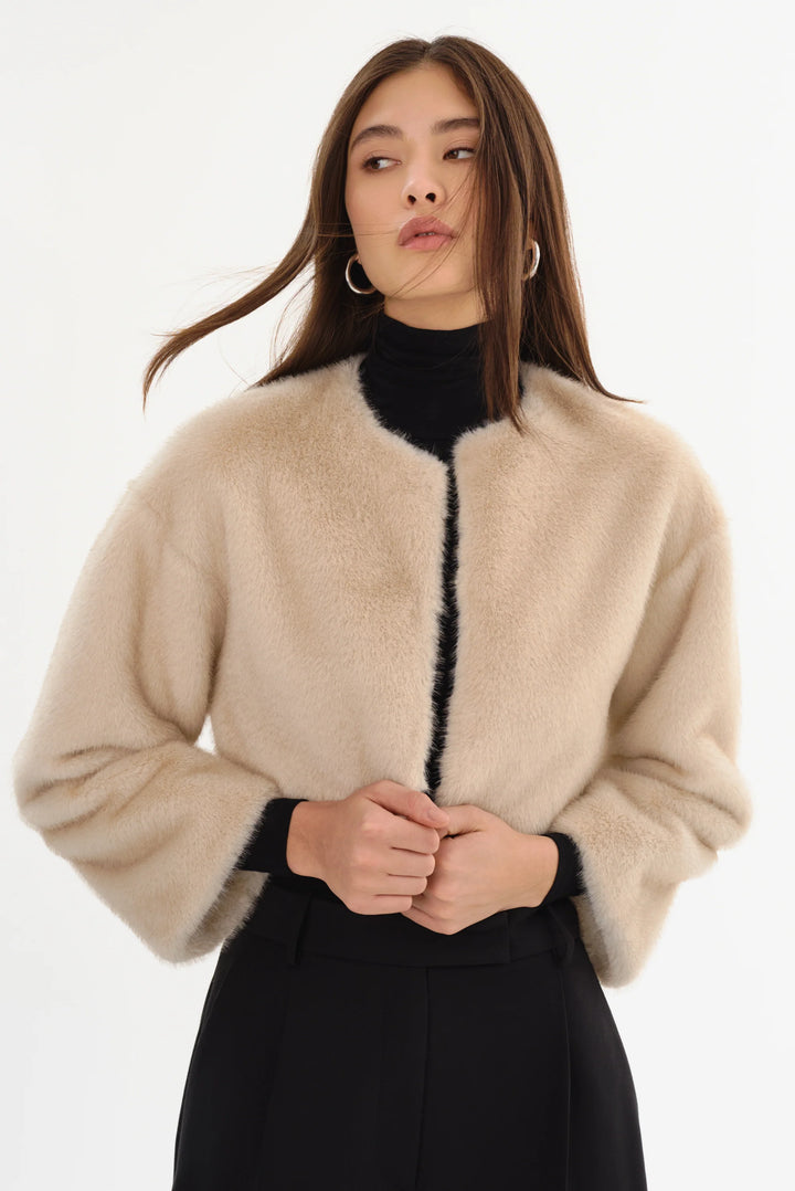 Veste courte en fausse fourrure Rowdie