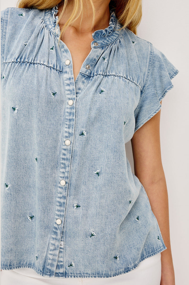Chemisier Ruthie brodé en denim léger
