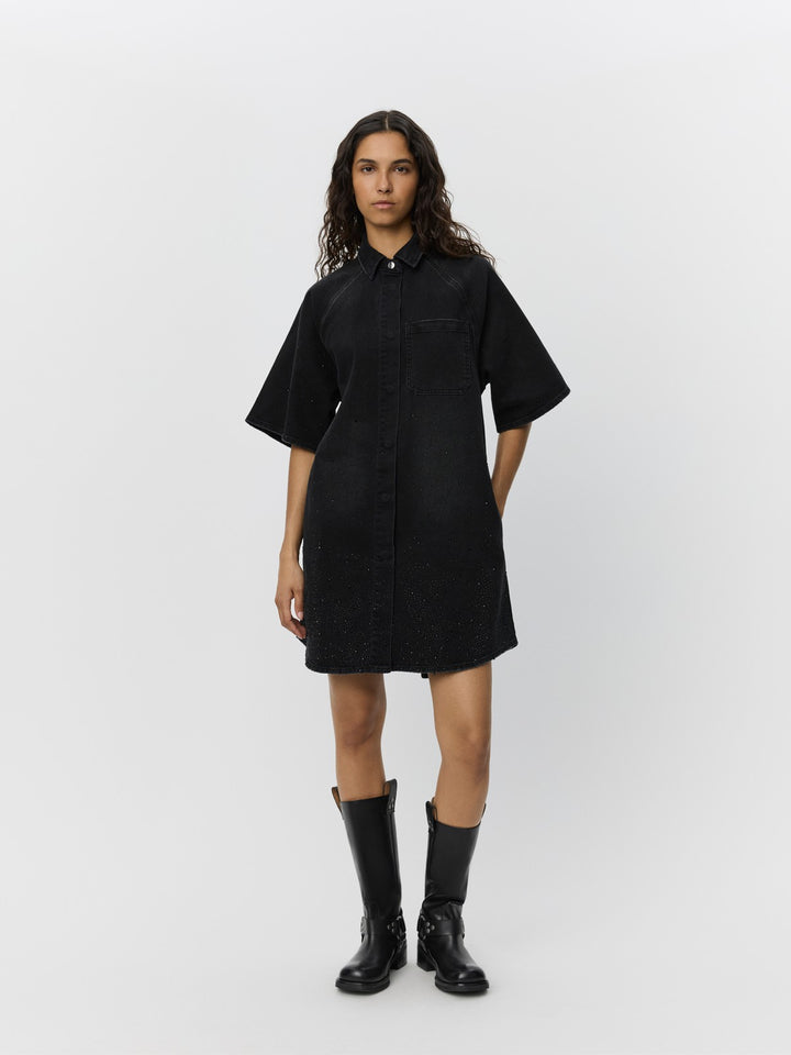 Robe chemise courte en denim avec pierres May