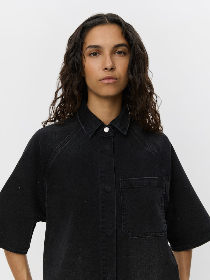 Robe chemise courte en denim avec pierres May