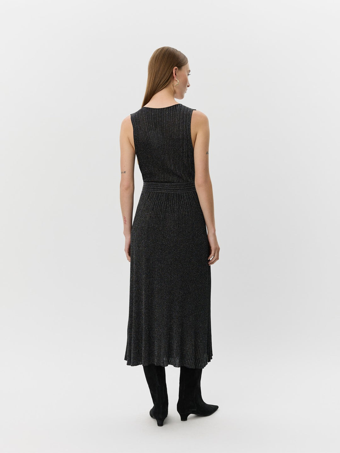 Robe midi scintillante en tricot à col V