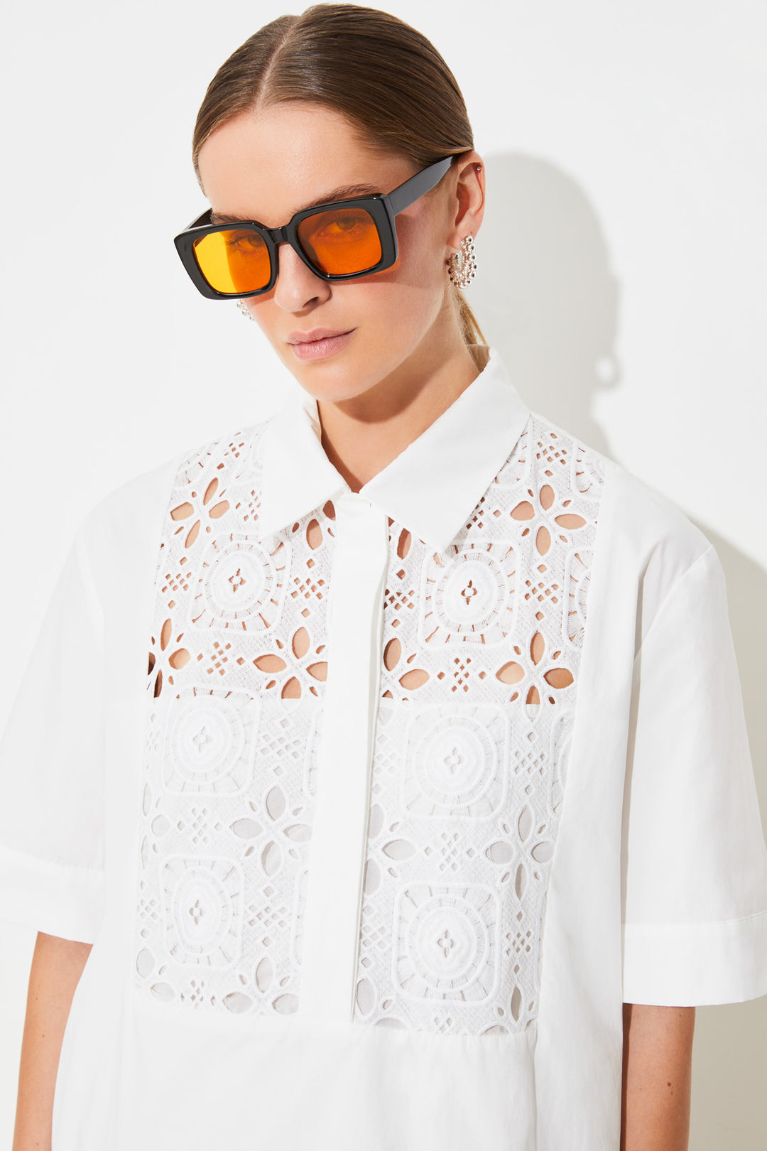 Robe chemise courte avec motif ajouré Cross