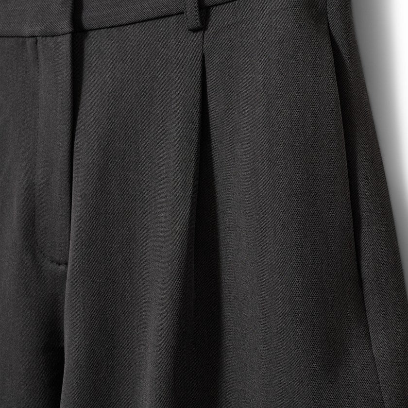 Bermuda tailleur Elsa à plis pressés