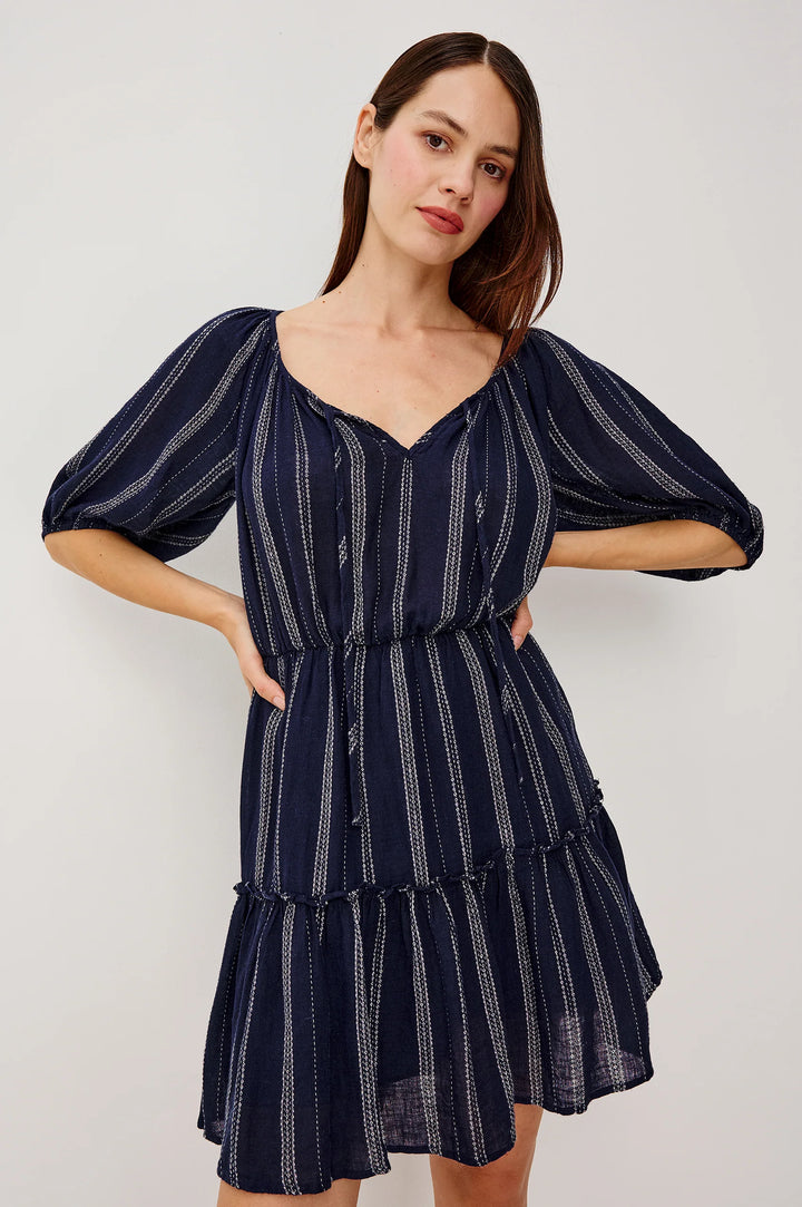 Robe courte à manches bouffantes Saba