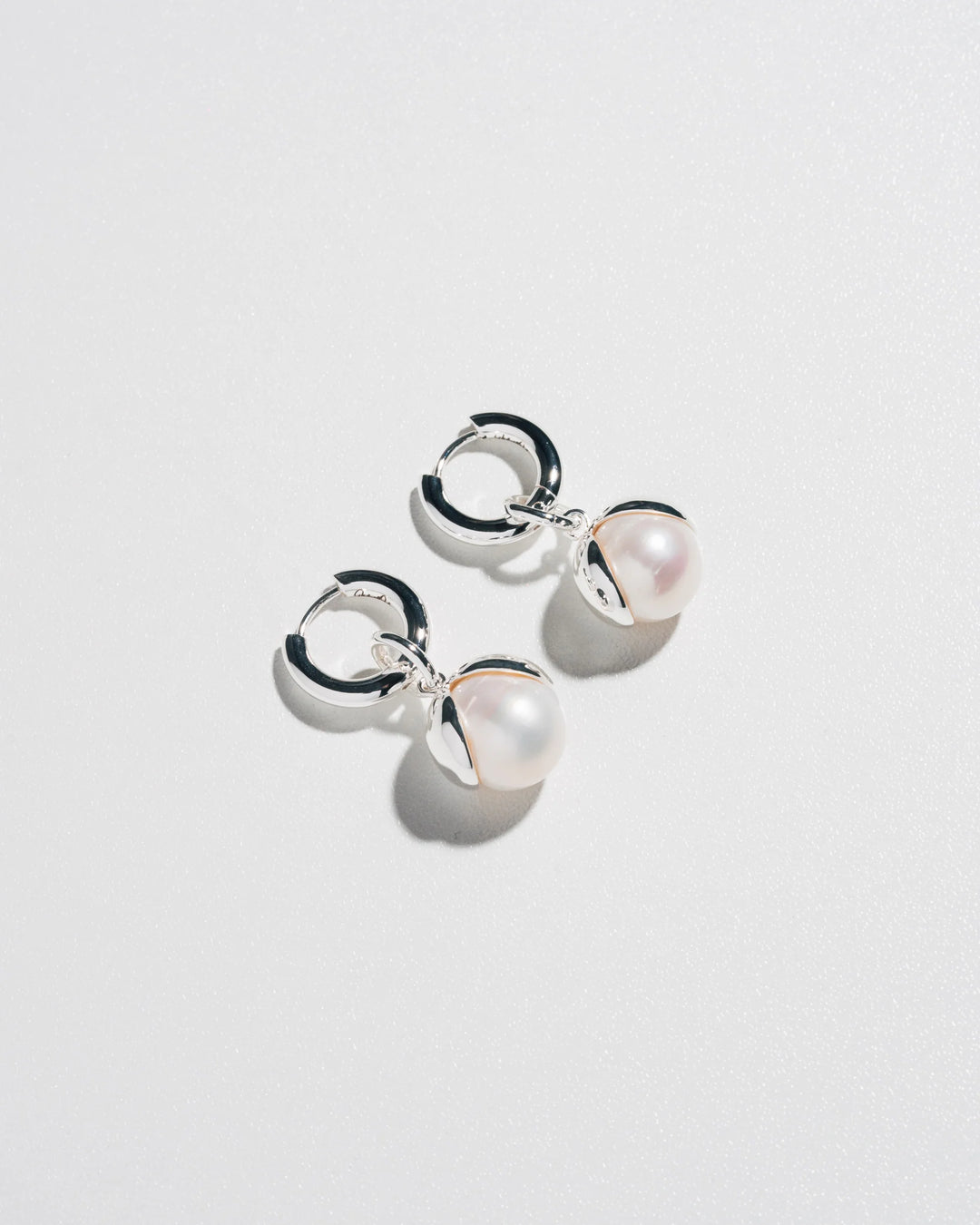 Boucles d'oreilles anneaux avec perles Snow Drop