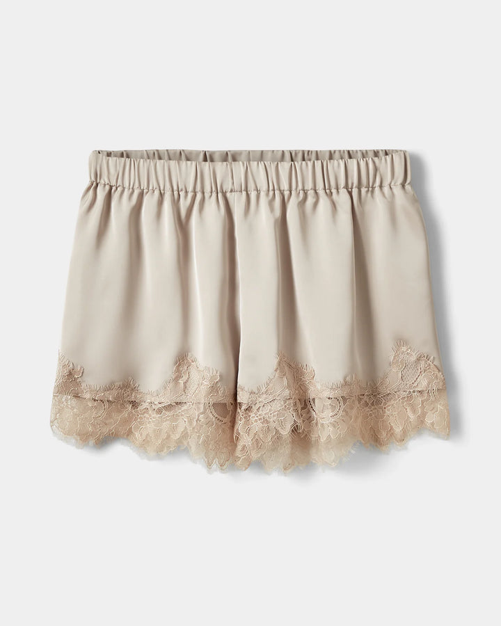 Short Vada à dentelle et coupe fluide