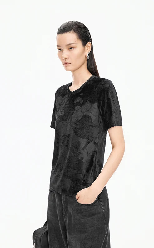 T-shirt à motif floral texturé en velour
