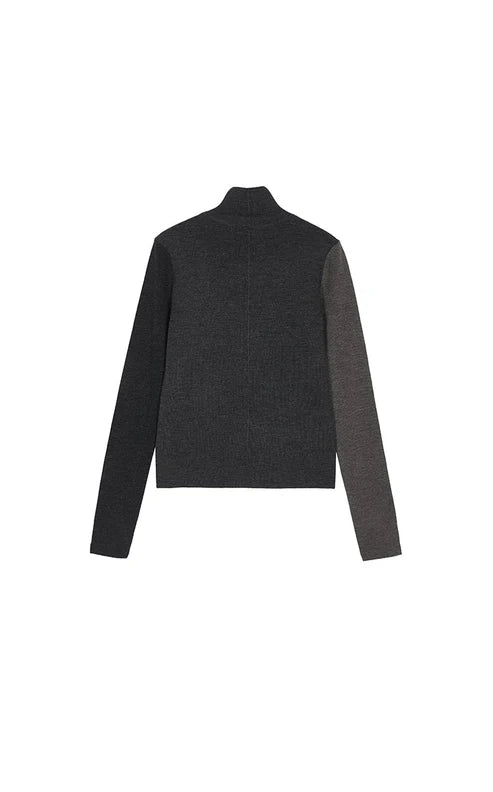 Pull ajusté à col montant en laine mérinos