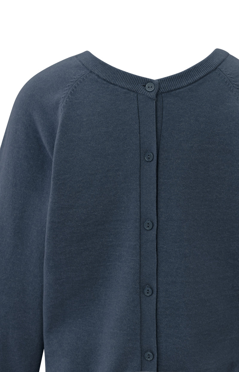 Pull avec boutons au dos et double col V