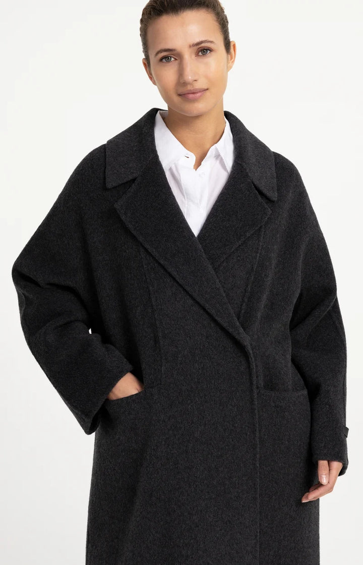 Manteau très long à coupe ample