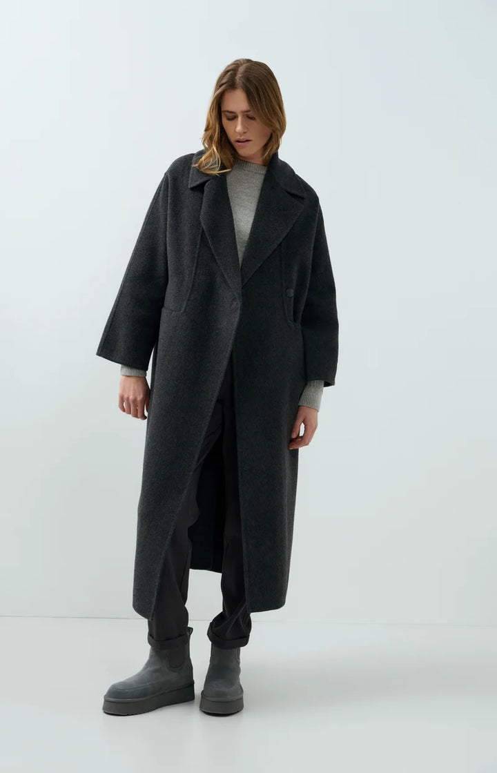 Manteau très long à coupe ample