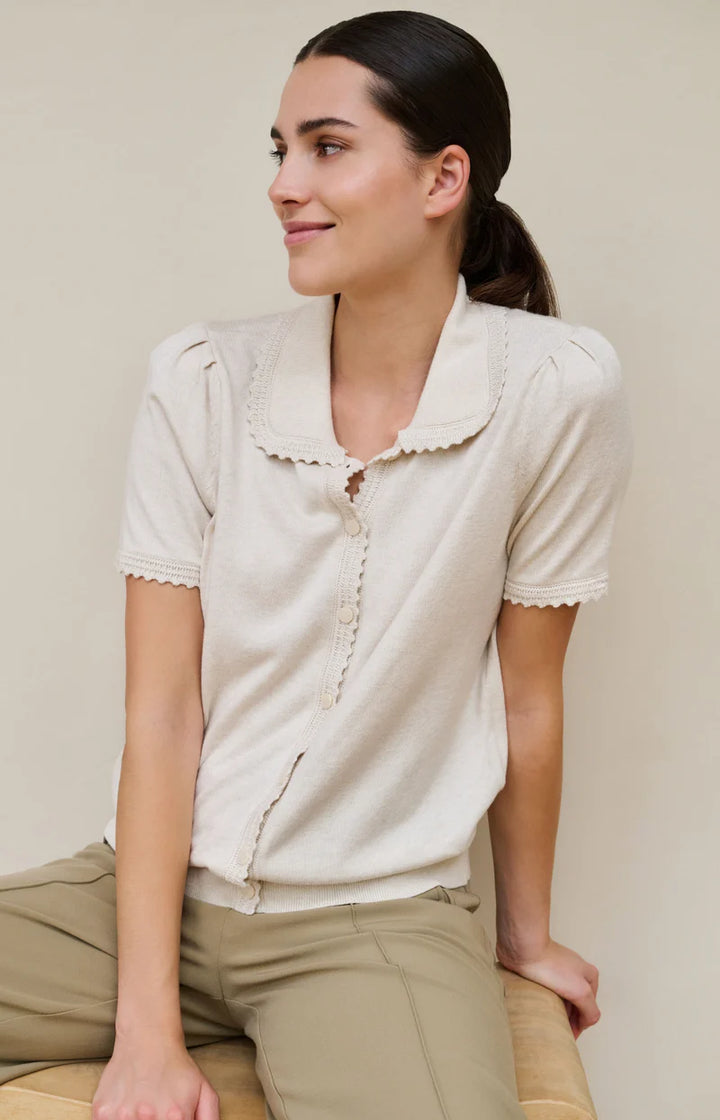 Cardigan à manches courtes avec col festonné