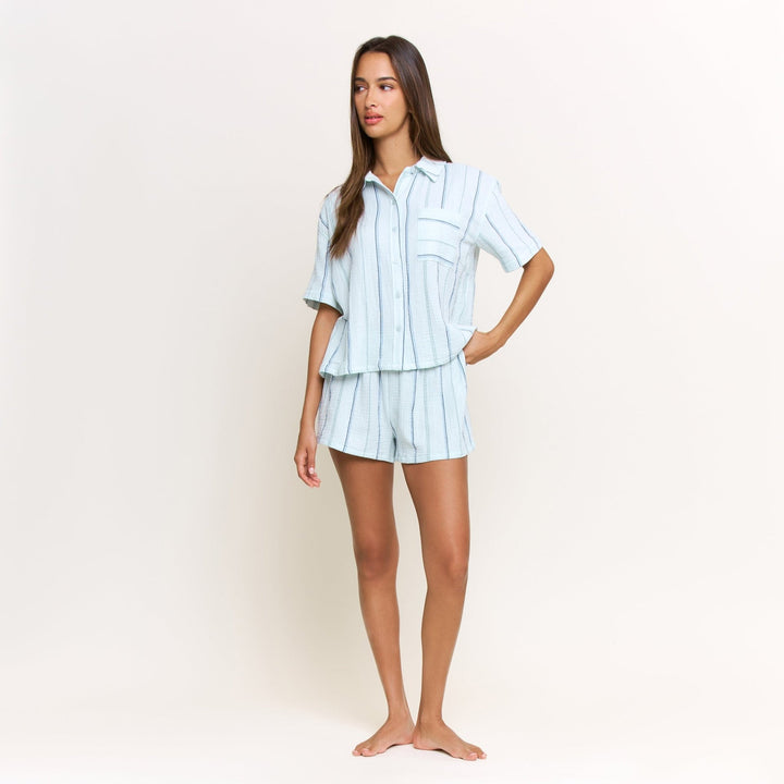 Ensemble pyjama à chemise boutonnée et short
