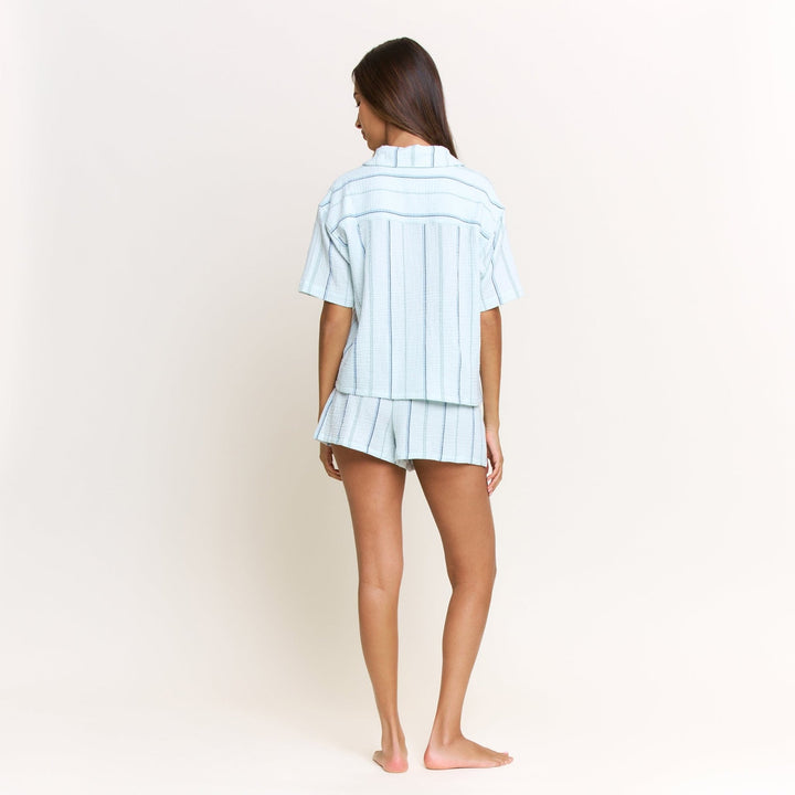 Ensemble pyjama à chemise boutonnée et short