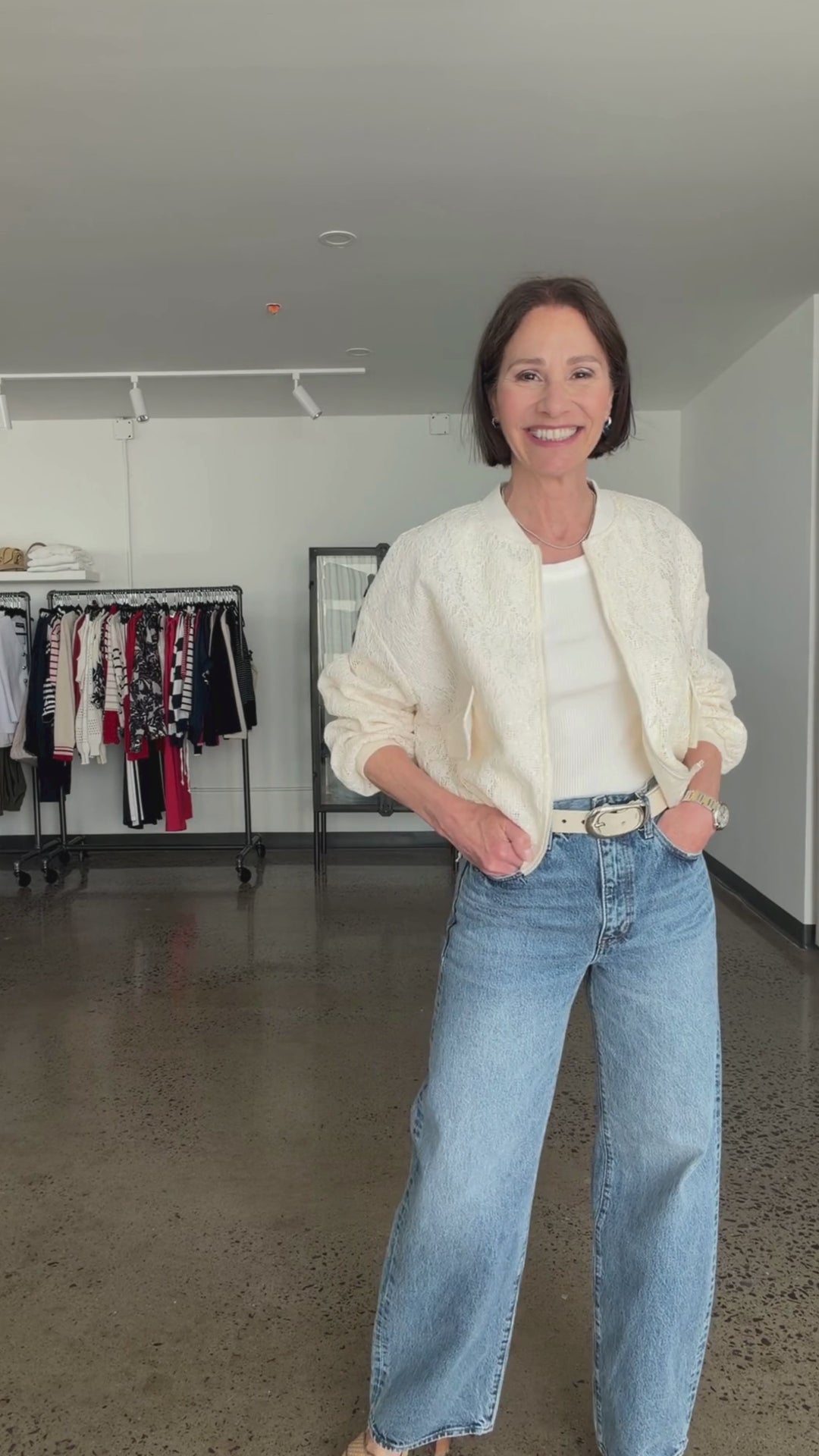 Bomber Maya en dentelle et sequins