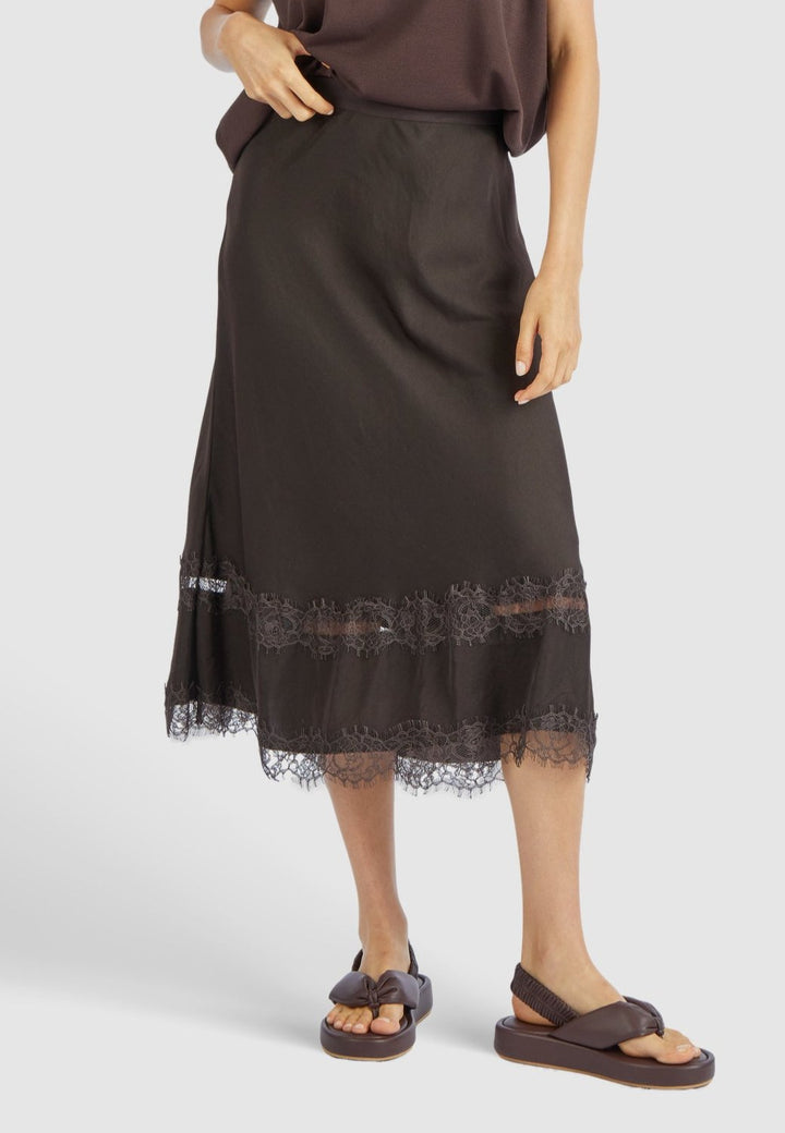 Jupe midi satin avec bordure dentelle