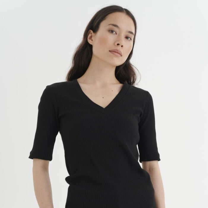 T-shirt élégance col V Dagna